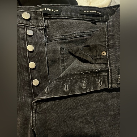Denim Forum Aritzia Arlo High Rise Straight Leg Jean in Black Licorice - Picture 4 of 7